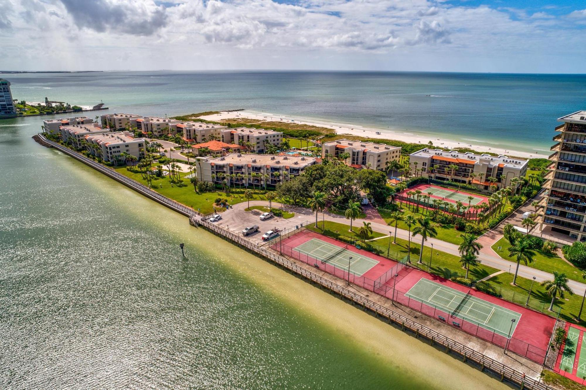 Land'S End 11-203 Beach Front - Premier St. Pete Beach Exteriör bild